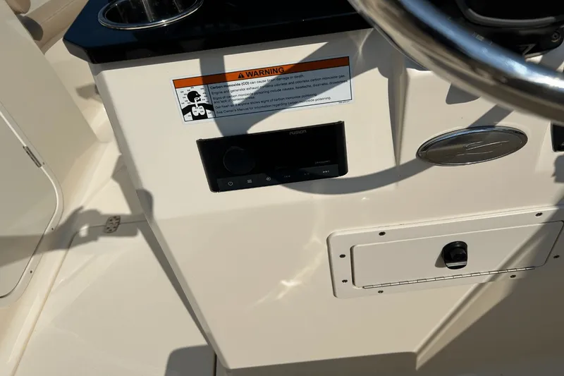 Slide: The Image of Scout 215 DORADO 2022 - 20