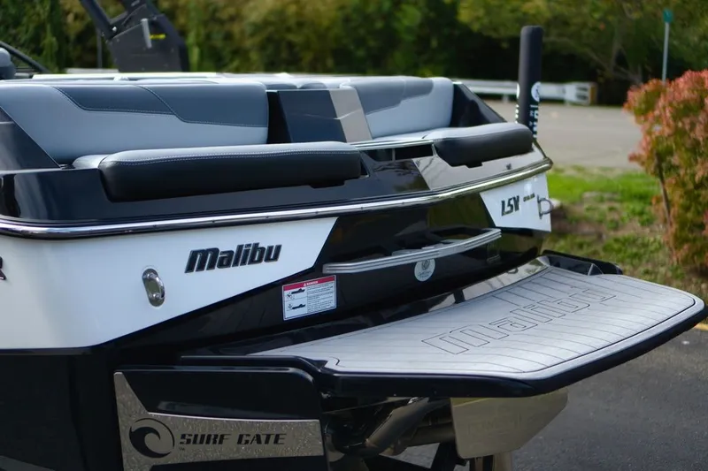 Slide: The Image of Malibu WAKESETTER 23LSV 2019 - 7