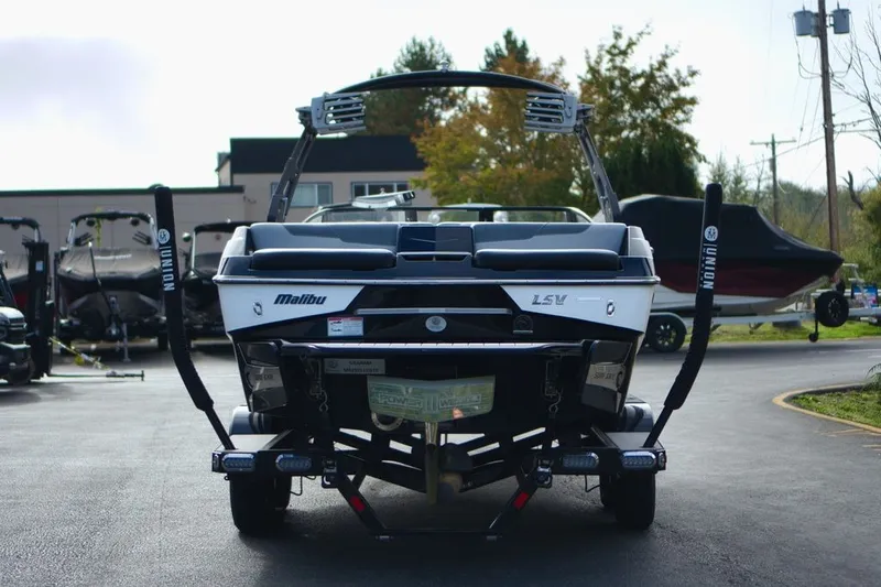 Slide: The Image of Malibu WAKESETTER 23LSV 2019 - 4