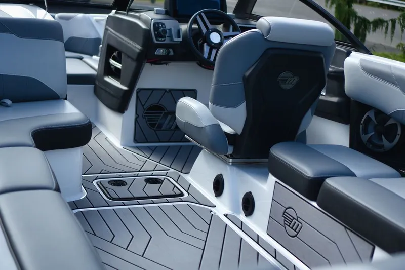Slide: The Image of Malibu WAKESETTER 23LSV 2019 - 10