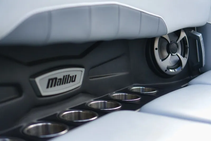 Slide: The Image of Malibu WAKESETTER 23LSV 2019 - 20