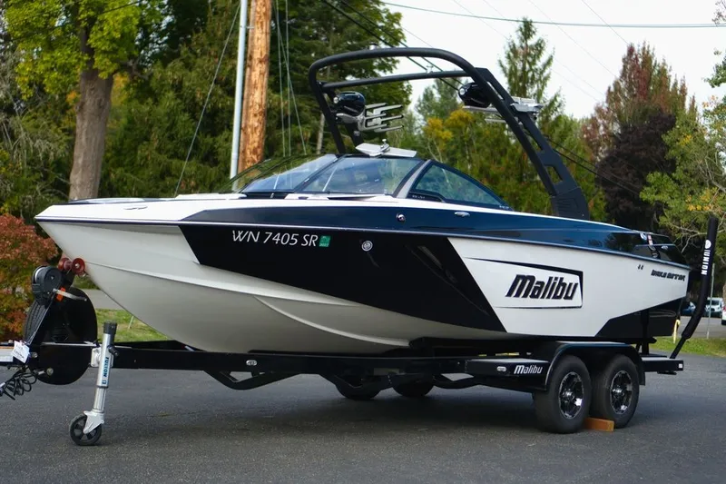 Slide: The Image of Malibu WAKESETTER 23LSV 2019 - 1