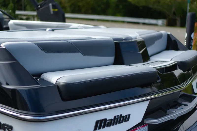 Slide: The Image of Malibu WAKESETTER 23LSV 2019 - 8