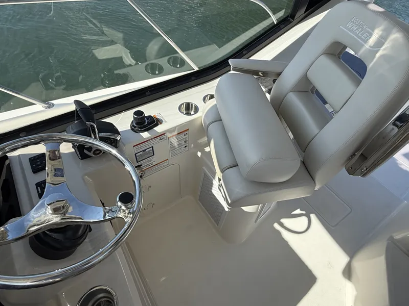 Slide: The Image of Boston Whaler 325 Conquest 2026 - 10