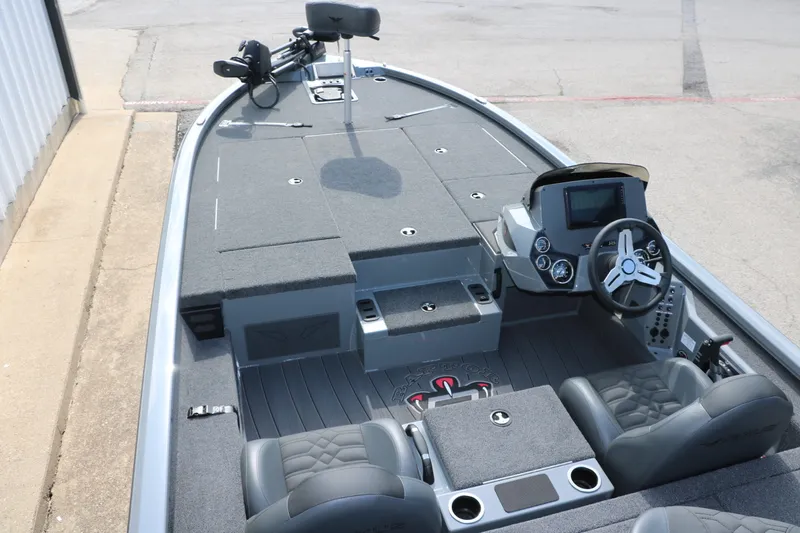 Slide: The Image of Vexus AVX 1980 2025 - 12