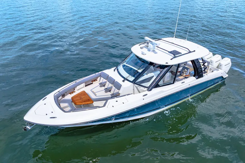 Slide: The Image of Boston Whaler 380 Realm 2025 - 2