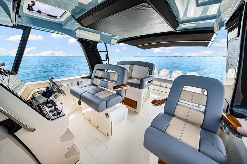 Slide: The Image of Boston Whaler 380 Realm 2025 - 26