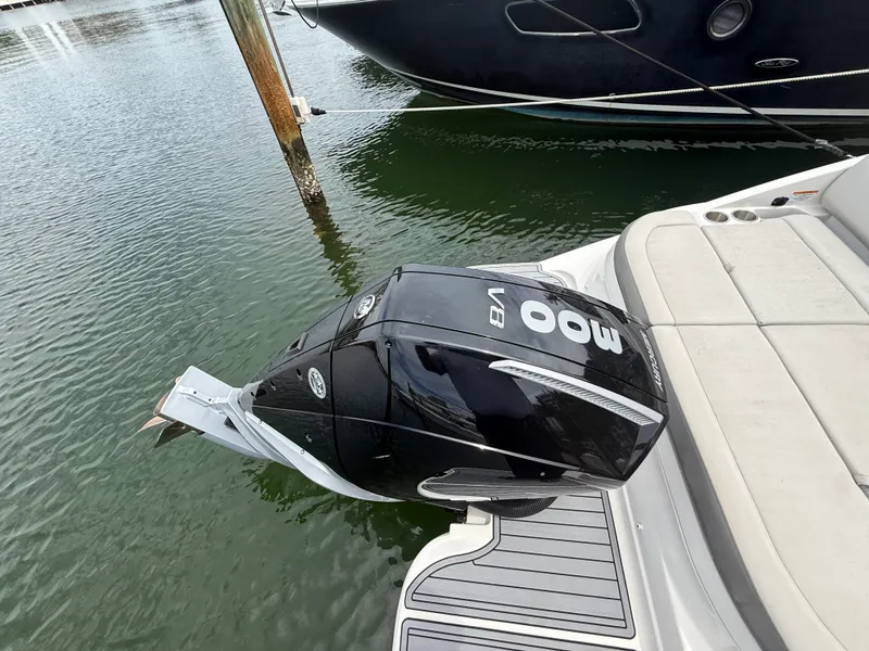 Slide: The Image of Sea Ray 270 SD OB 2021 - 14