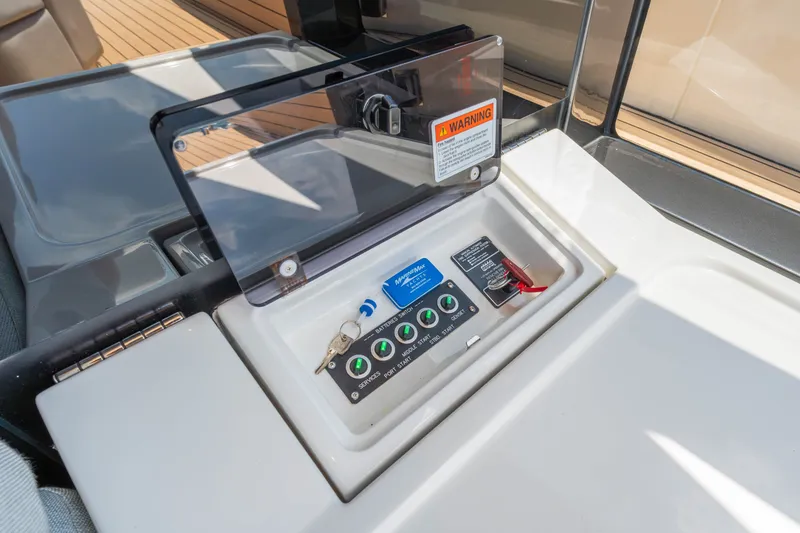 Slide: The Image of Azimut Seadeck 6 2025 - 59