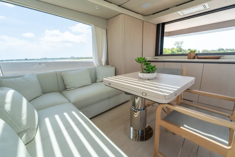 Slide: The Image of Azimut Seadeck 6 2025 - 25