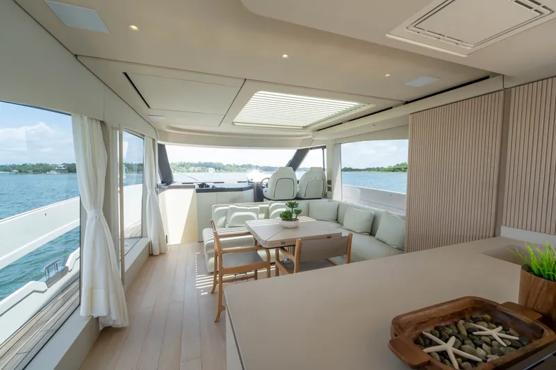 Slide: The Image of Azimut Seadeck 6 2025 - 27