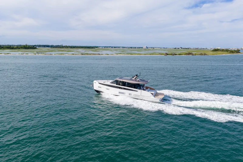 Slide: The Image of Azimut Seadeck 6 2025 - 4