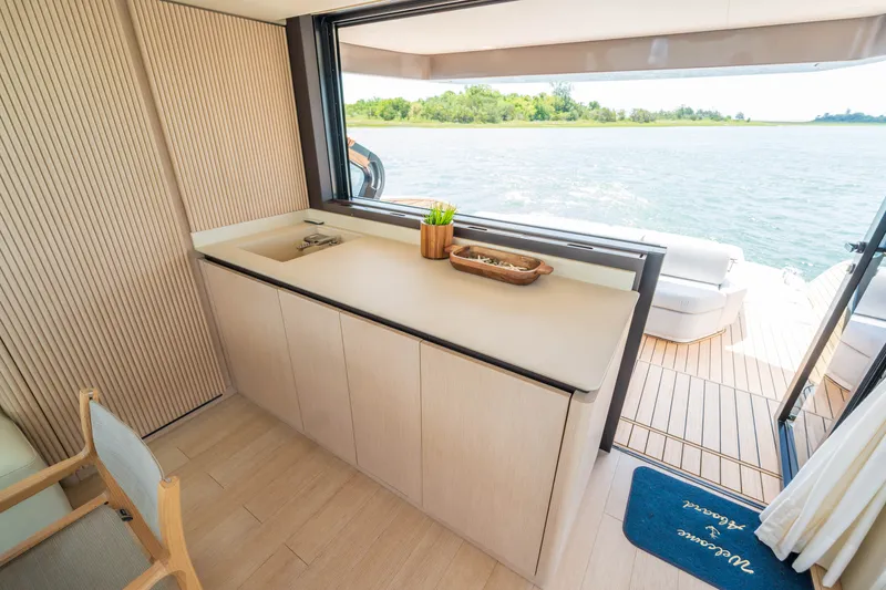 Slide: The Image of Azimut Seadeck 6 2025 - 20