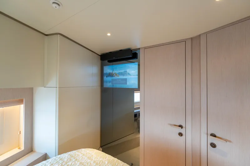 Slide: The Image of Azimut Seadeck 6 2025 - 52