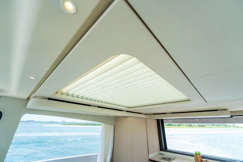 Slide: The Image of Azimut Seadeck 6 2025 - 24