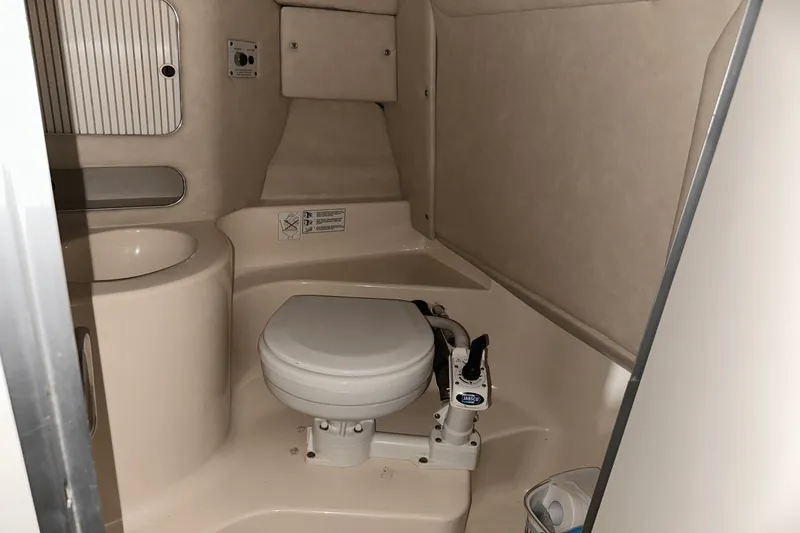 Slide: The Image of Sea Ray 280 SUN SPORT 1996 - 30