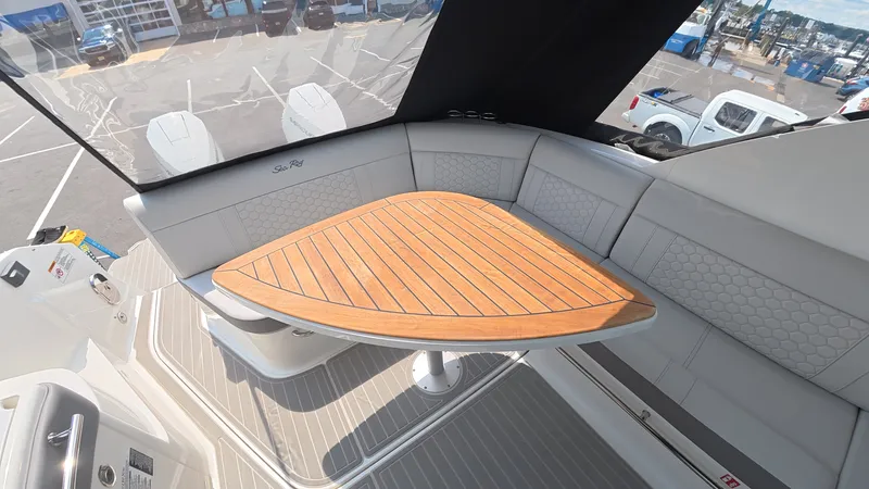 Slide: The Image of Sea Ray Sundancer 320 Outboard 2026 - 6