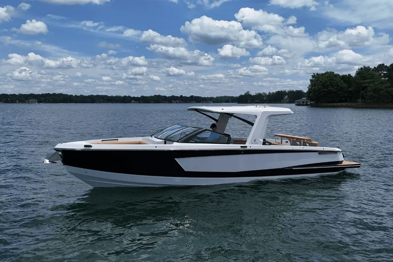 Slide: The Image of Aviara AV36 2024 - 2