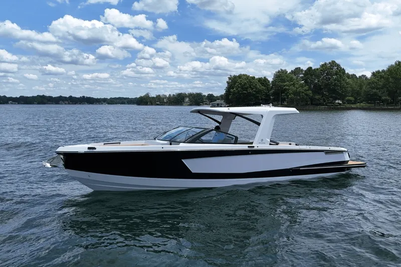 Slide: The Image of Aviara AV36 2024 - 3