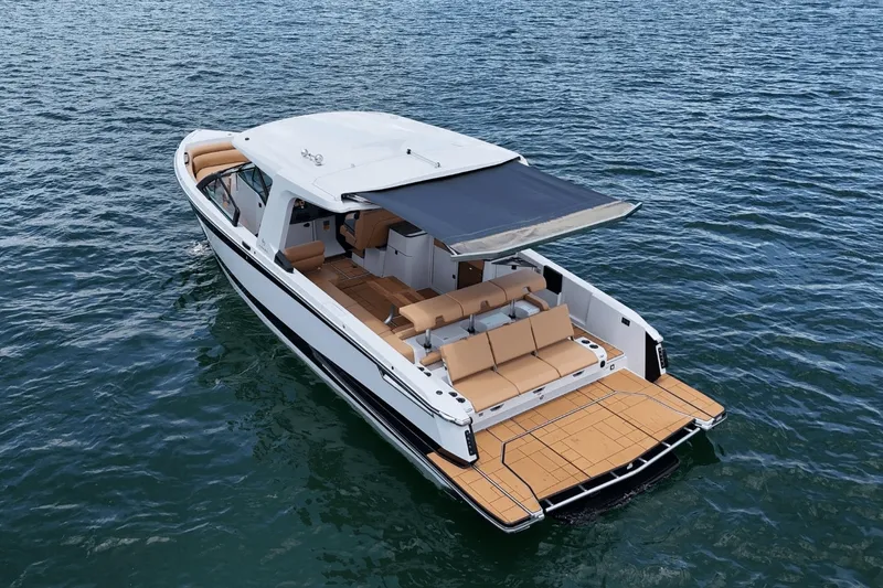 Slide: The Image of Aviara AV36 2024 - 9