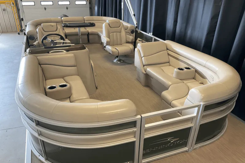 Slide: The Image of Bennington 22SSRX 2017 - 1