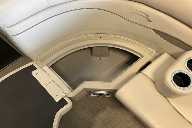 Slide: The Image of Bennington 22SSRX 2017 - 17