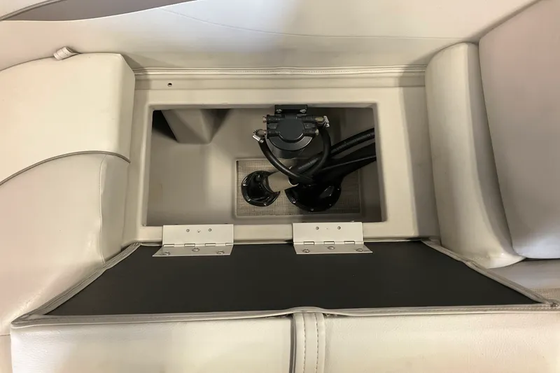 Slide: The Image of Bennington 22SSRX 2017 - 39