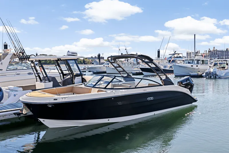 Slide: The Image of Sea Ray SDX 270 Outboard 2025 - 2