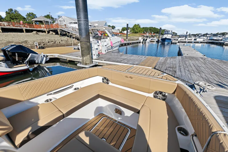 Slide: The Image of Sea Ray SDX 270 Outboard 2025 - 31