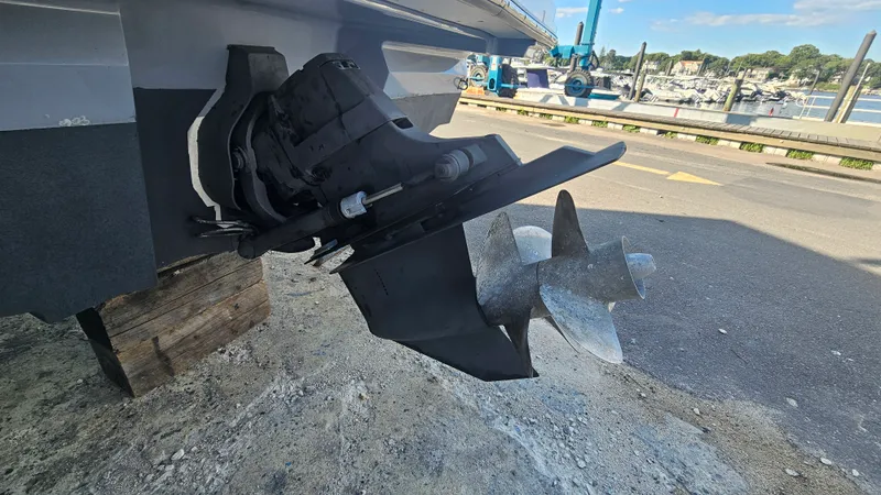 Slide: The Image of Sea Ray SPX 230 2021 - 24