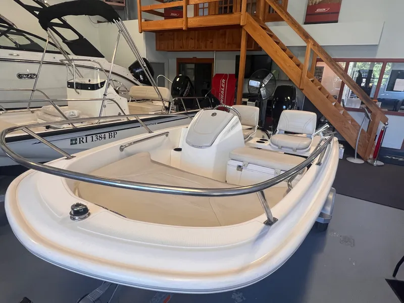 Slide: The Image of Boston Whaler 130 SUPER SPORT 2019 - 5