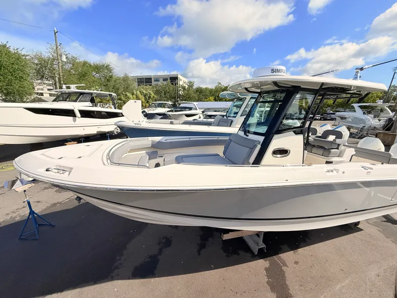Slide: The Image of Boston Whaler 280 Outrage 2026 - 10