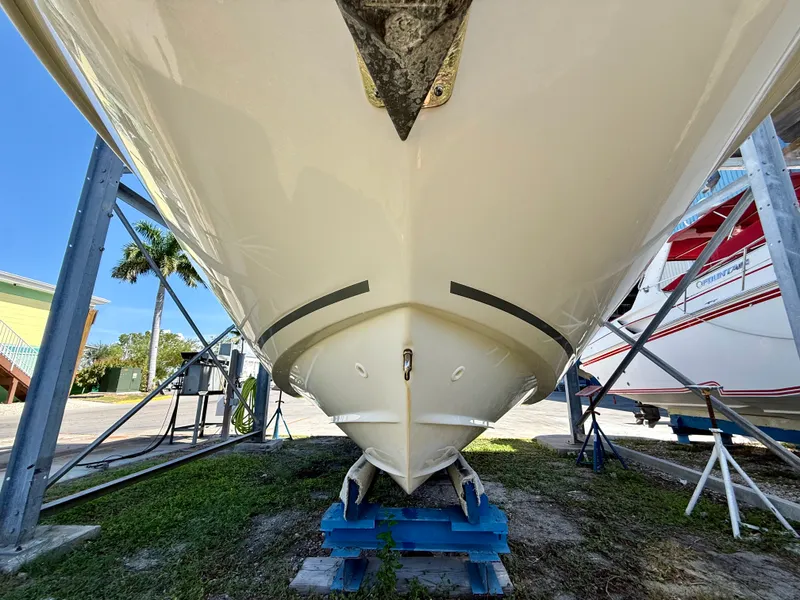 Slide: The Image of Boston Whaler 230 VANTAGE 2017 - 4