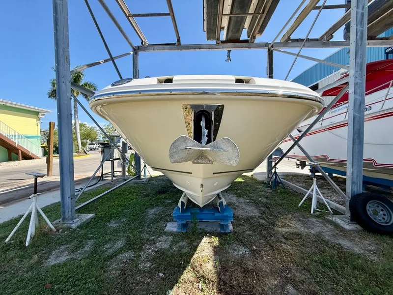 Slide: The Image of Boston Whaler 230 VANTAGE 2017 - 3