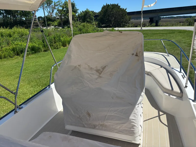 Slide: The Image of Boston Whaler 190 MONTAUK 2008 - 25