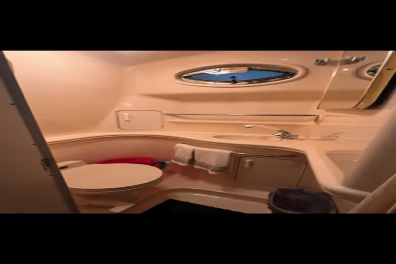 Slide: The Image of Sea Ray 340 Sundancer 2000 - 11