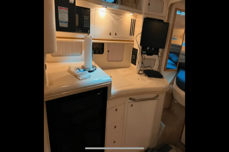 Slide: The Image of Sea Ray 340 Sundancer 2000 - 12