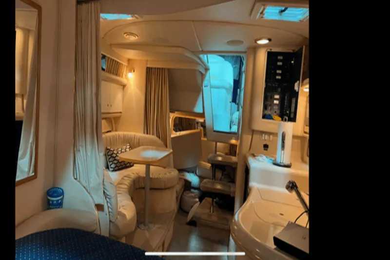 Slide: The Image of Sea Ray 340 Sundancer 2000 - 14