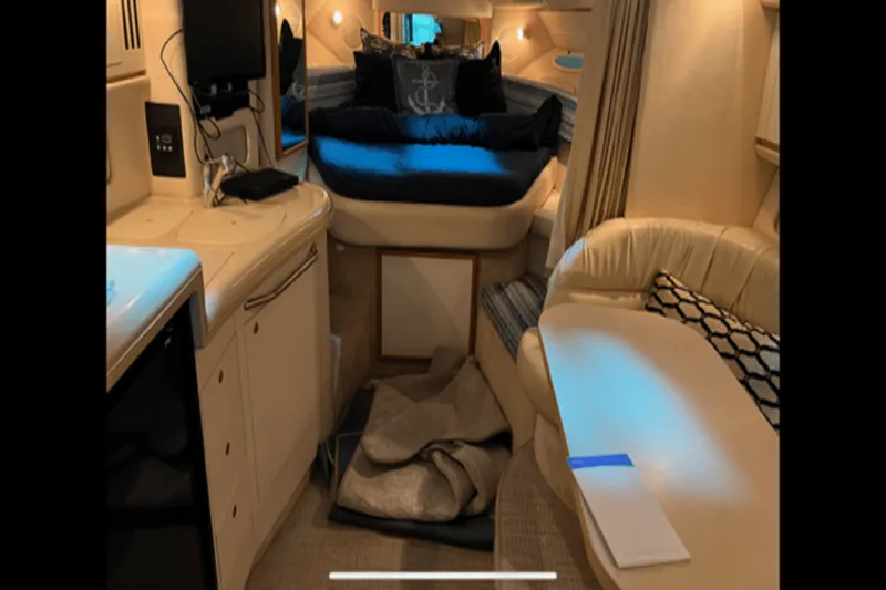 Slide: The Image of Sea Ray 340 Sundancer 2000 - 18