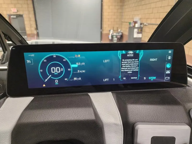 Slide: The Image of Malibu 26 LSV 2025 - 23