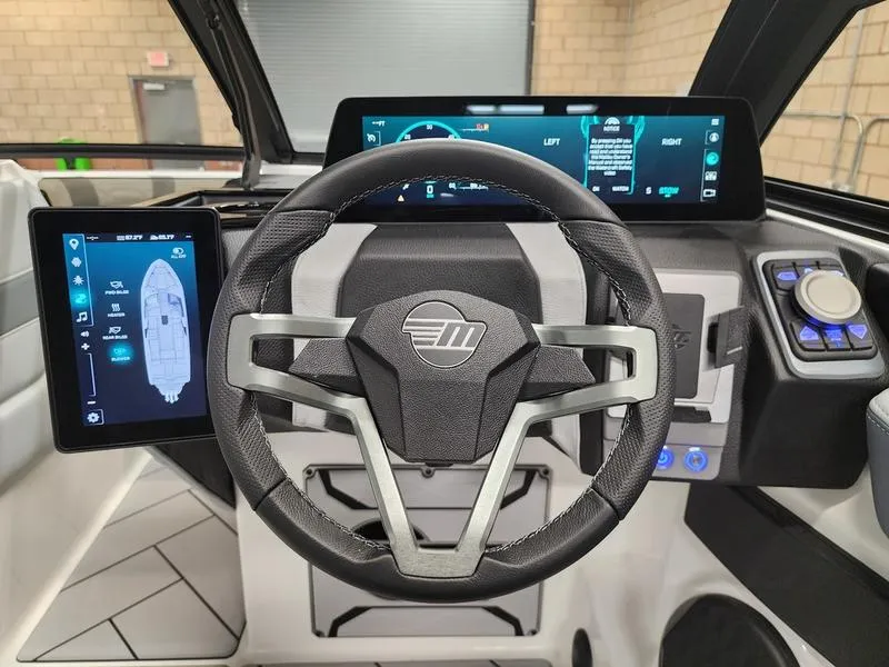Slide: The Image of Malibu 26 LSV 2025 - 22