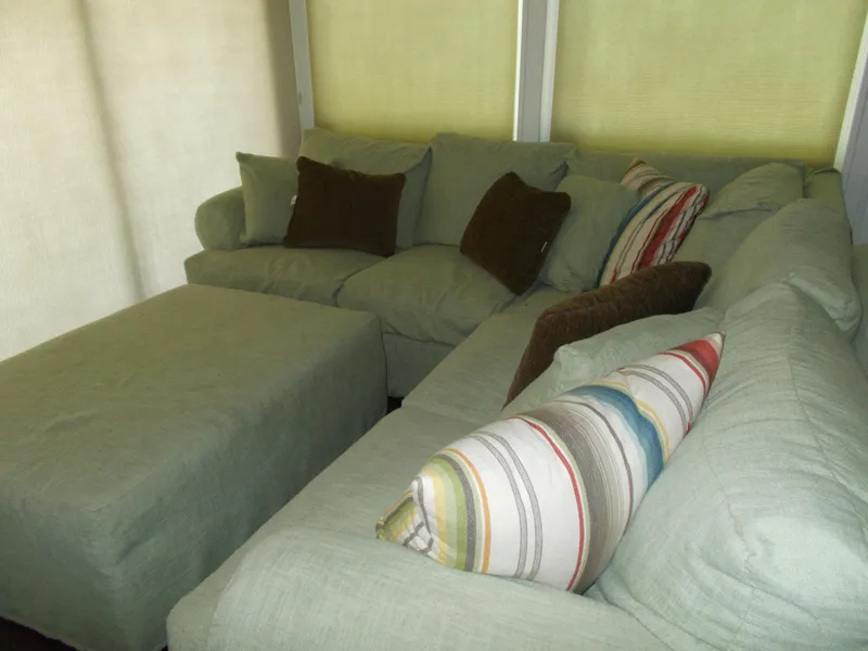 Slide: The Image of Engine compartment of a 1992 Jamestowner Silver Lining houseboat. - 26