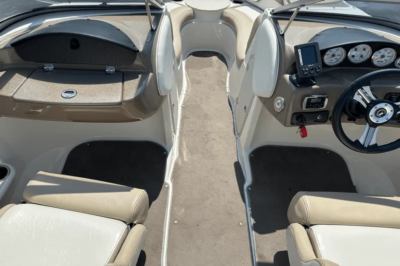 Slide: The Image of Stingray 198LX 2014 - 10