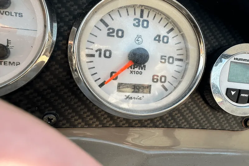 Slide: The Image of Stingray 198LX 2014 - 12