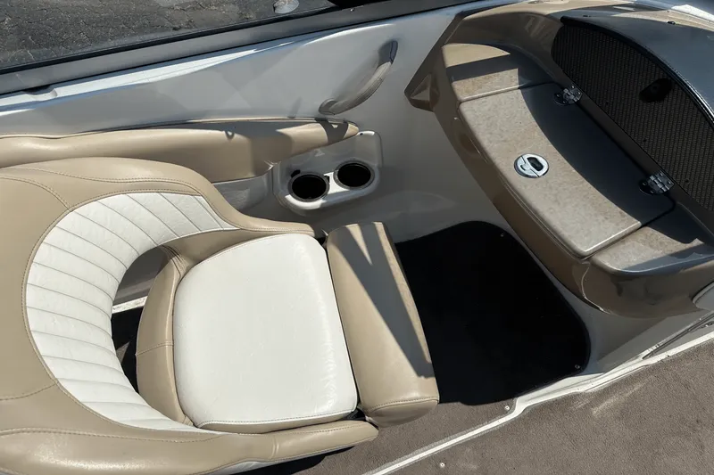 Slide: The Image of Stingray 198LX 2014 - 17