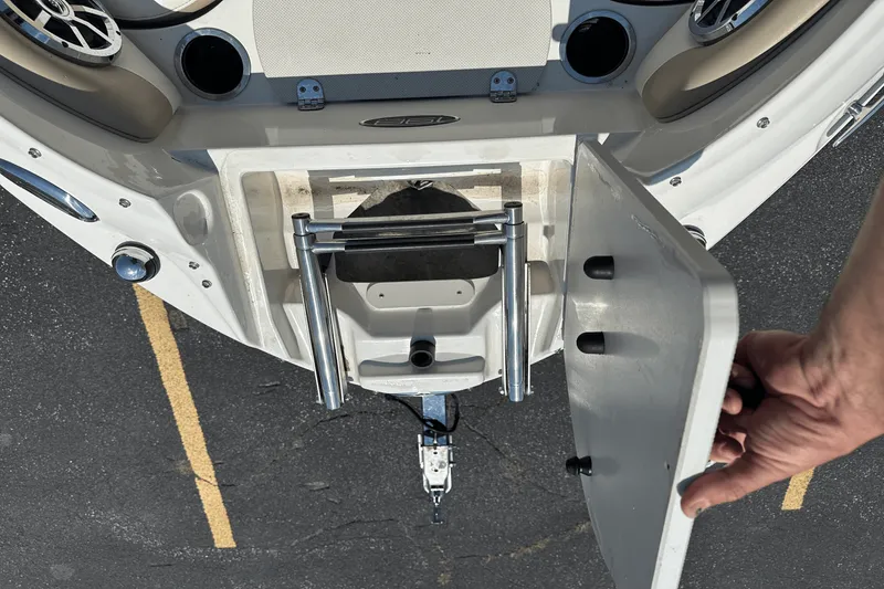 Slide: The Image of Stingray 198LX 2014 - 27