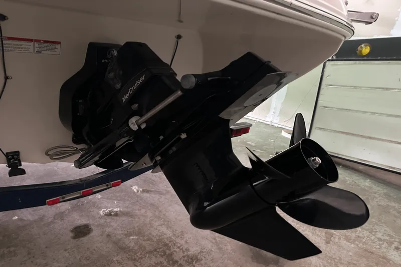 Slide: The Image of Stingray 198LX 2014 - 29