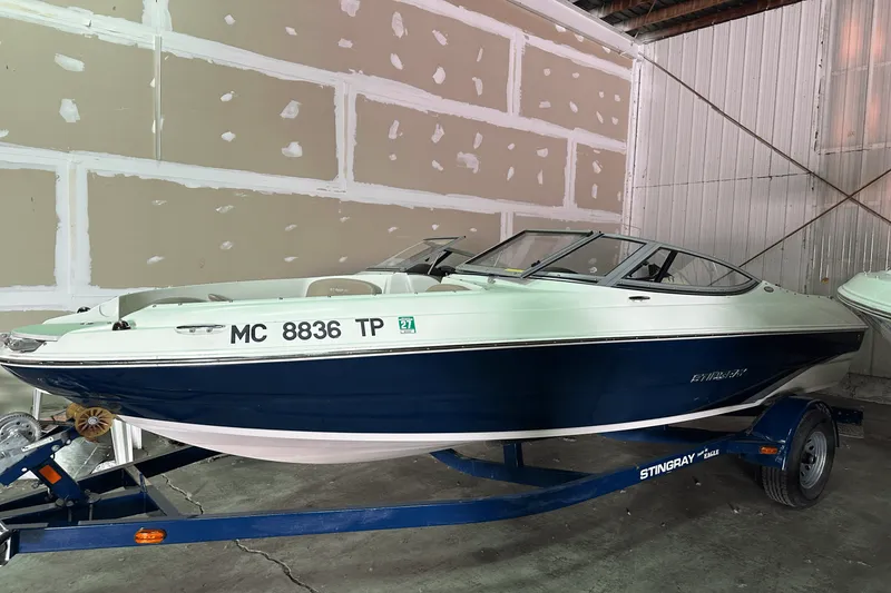 Slide: The Image of Stingray 198LX 2014 - 3