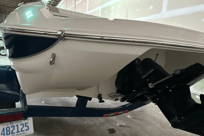 Slide: The Image of Stingray 198LX 2014 - 31