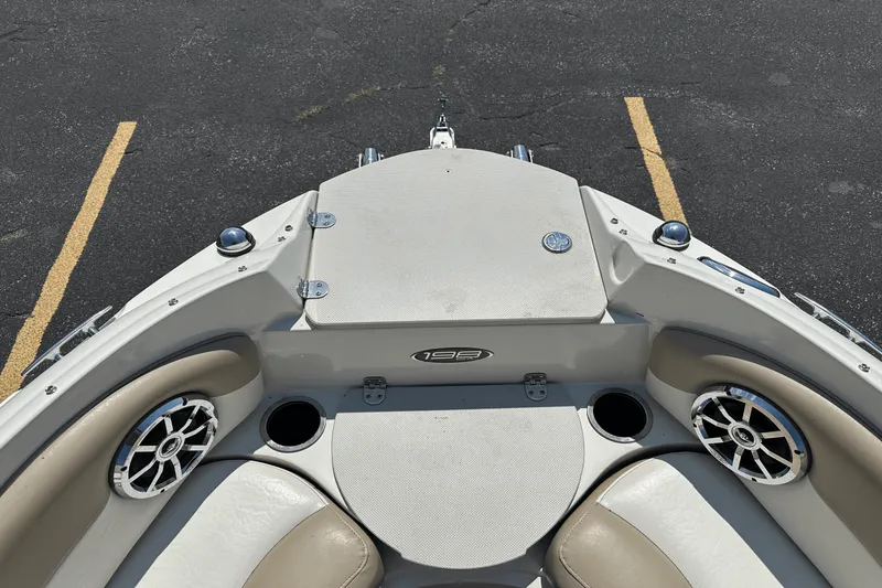 Slide: The Image of Stingray 198LX 2014 - 8